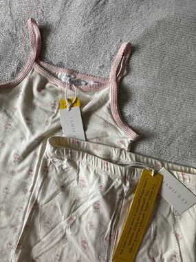 Jamie Kay set NWT gorgeous print